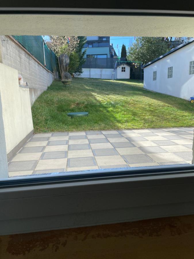 Simple Room In Luxembourg City 외부 사진