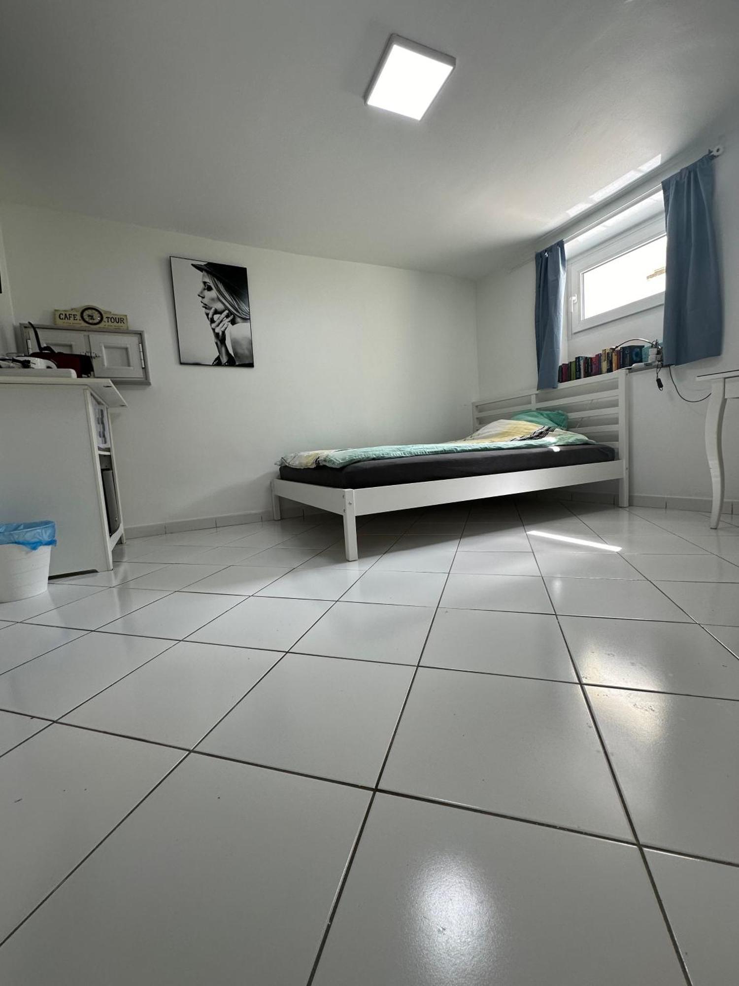 Simple Room In Luxembourg City 외부 사진